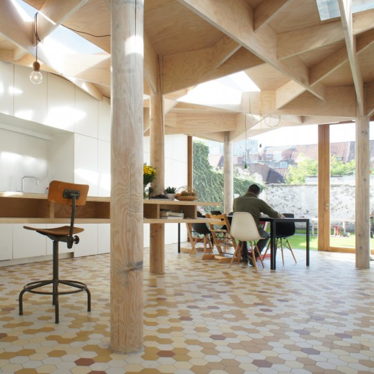 Extension by Atelier Vens Vanbelle