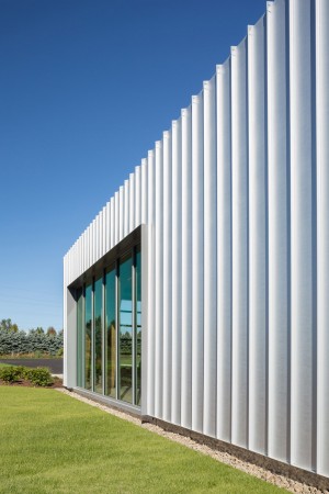 Fire Station 76 by Hennebery Eddy