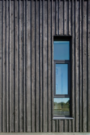 Fire Station 76 by Hennebery Eddy
