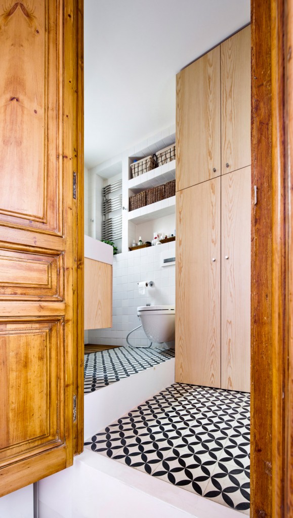 Apartment refurbishment in Gran Via, Barcelona by Anna & Eugeni Bach