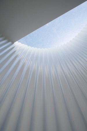 Isemachi Public Toilet by Kubo Tsushima Architects