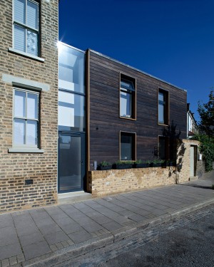 Kenworthy Road by Chris Dyson Architects