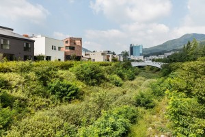 L House by AandD