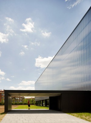Municipal Sports Hall, Girona by Baena Casamor Architects