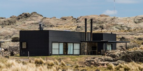 Pampa House by Mariana Palacios