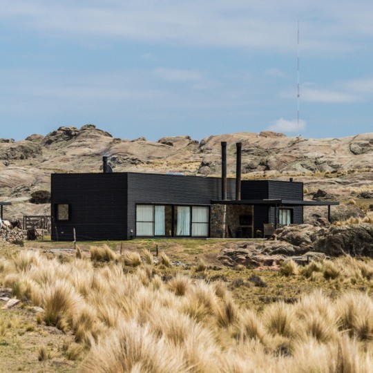 Pampa House by Mariana Palacios