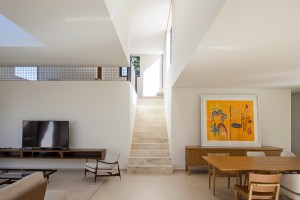 Panieira house in Brazil by Bloco Arquitetos
