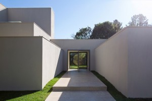 Panieira house in Brazil by Bloco Arquitetos