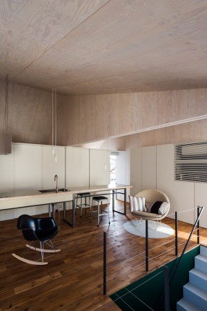 Go Bang House by Shoji Takeru Architects