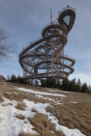 Sky Walk by Franek Architects