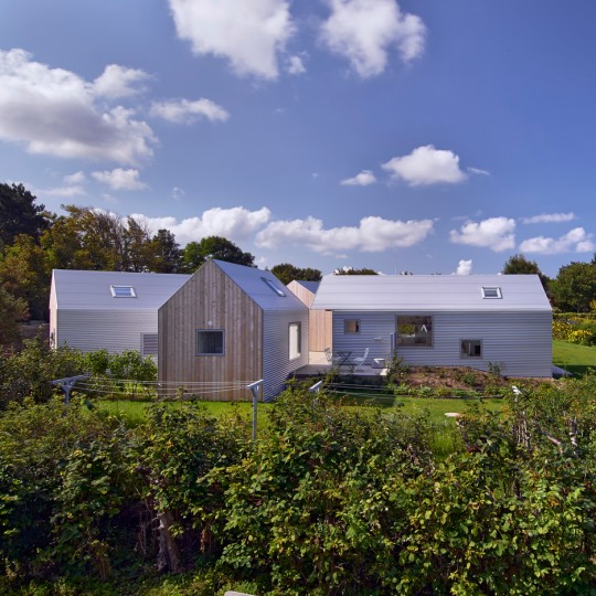 Five buildings surround a courtyard to form Danish summer house by Jarmund/Vigsnæs
