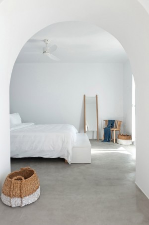Summer house on the mountain by Kapsimalis Architects