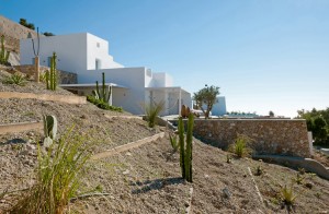 Summer house on the mountain by Kapsimalis Architects