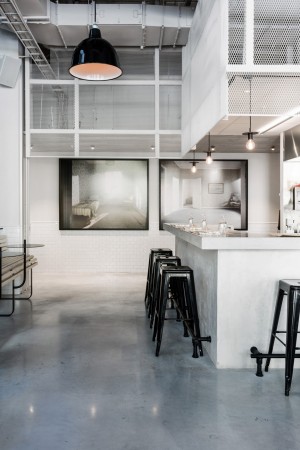 Usine by Richard Lindvall