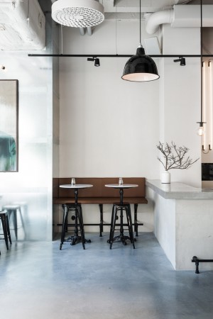 Usine by Richard Lindvall