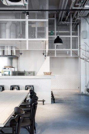 Usine by Richard Lindvall