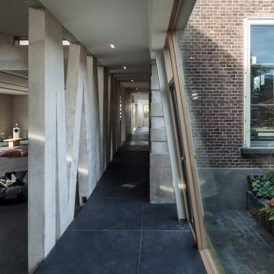 Villa het Tolhuis by Bekkering Adams Architecten