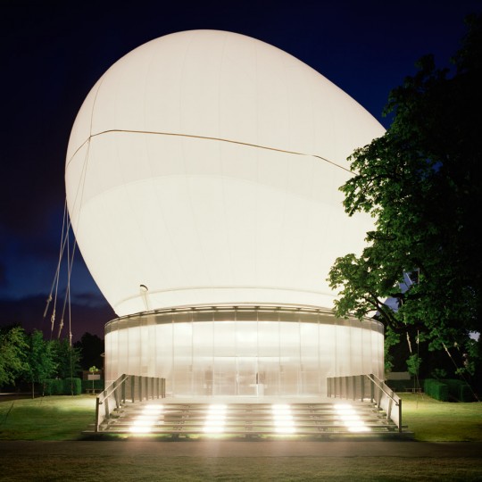 2006 Serpentine Gallery Pavilion by Rem Koolhaas and Cecil Balmond