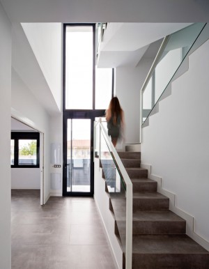 A&T House by Ariasrecalde Taller de Arquitectura