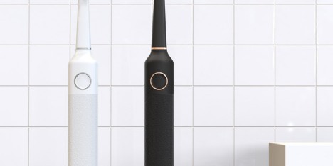 Electric toothbrush by Bruzzoni