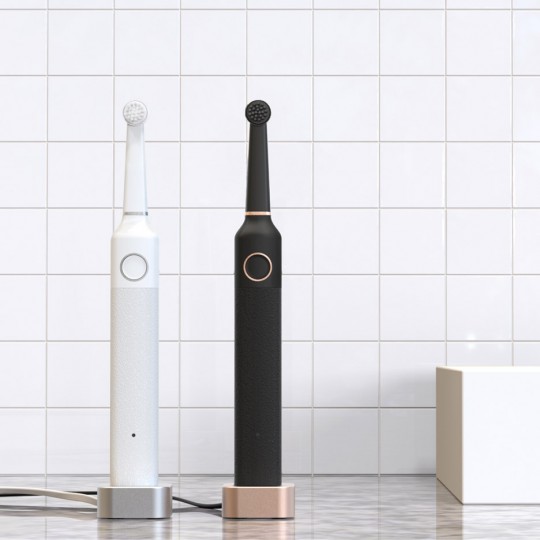 Electric toothbrush by Bruzzoni