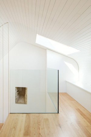 Casa do Medio by Arrokabe Arquitectos