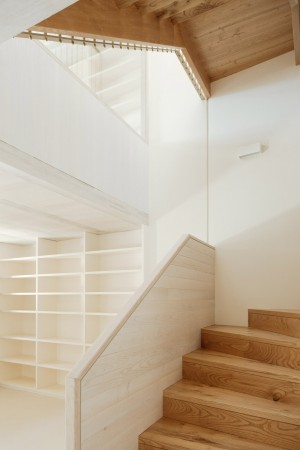 Casa do Medio by Arrokabe Arquitectos