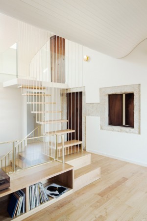 Casa do Medio by Arrokabe Arquitectos