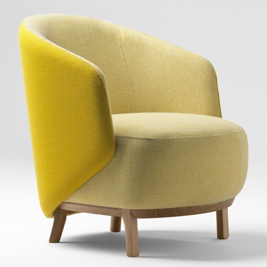 Concha armchair by Samuel Accoceberry