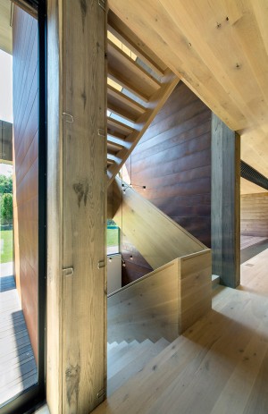 Elizabeth II house by Bates Masi