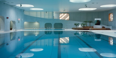 Aquazena swimming pool by Mikou Studio