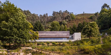 Casa Gerês in Portugal by Carvalho Araújo