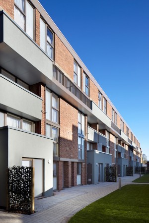 Hillington Square by Mae Architects