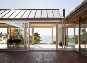 House at Molls Hill by Lenschow and Pihlmann