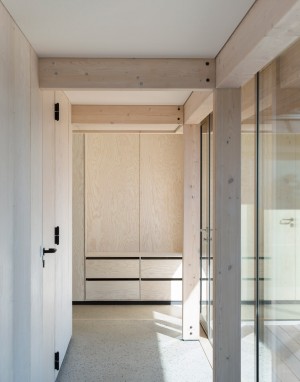 House at Molls Hill by Lenschow and Pihlmann