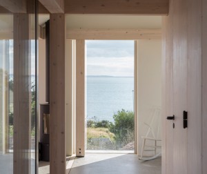 House at Molls Hill by Lenschow and Pihlmann