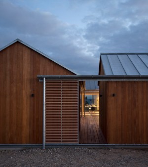 House at Molls Hill by Lenschow and Pihlmann