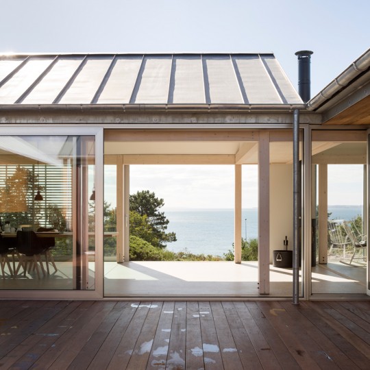 House at Molls Hill by Lenschow and Pihlmann