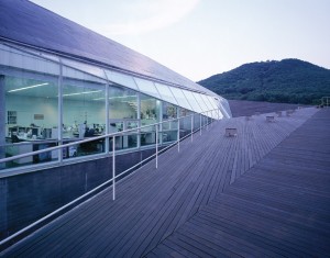 Kyomunsa Office by Daniel Valle Architects