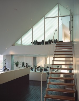 Kyomunsa Office by Daniel Valle Architects