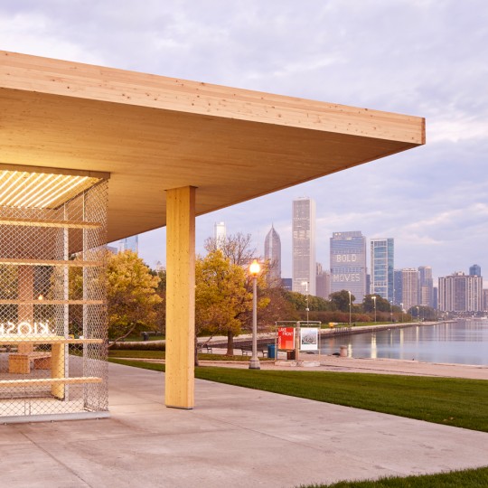 Lakefront Kiosk by Ultramoderne