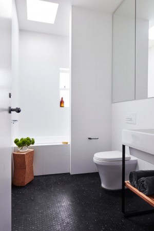 Maroubra House by THOSE Architects
