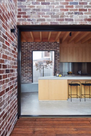 Maroubra House by THOSE Architects