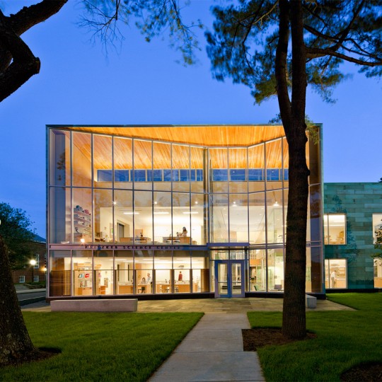 Milton Academy Pritzker Science Center; Milton, Massachusetts ; by William Rawn Associates