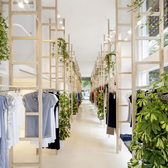 Mit Mat Mama Store in Barcelona by Román Izquierdo Bouldstridge