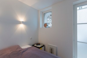 One-room flat in Paris by Anne Rolland Architecte
