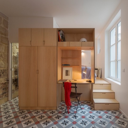 One-room flat in Paris by Anne Rolland Architecte
