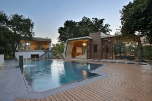 Pool House by 42mm Architecture
