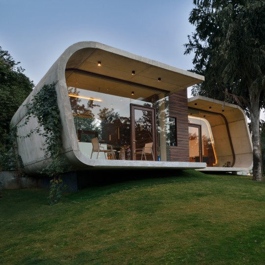 Pool House by 42mm Architecture