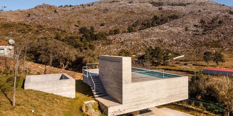 Refúgio na Montaria in Viana do Castelo, Portugal by Carvalho Araújo
